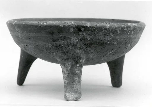 Tripod bowl