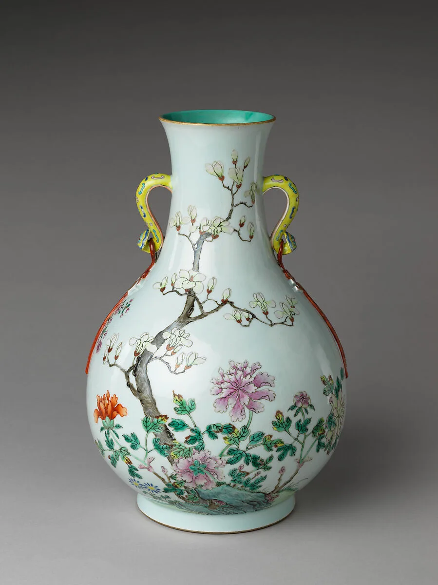 清乾隆 景德鎮窯粉彩玉堂富貴瓶|Vase with peony and magnolia — Unknown