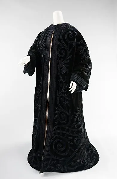 Evening coat — Mrs. Osborn Company
