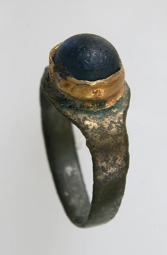 Finger Ring