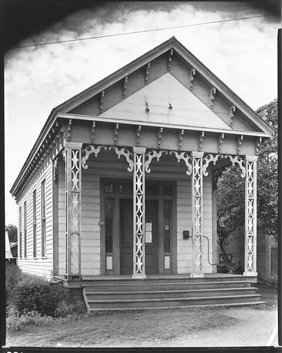 [Frame Building with Jigsaw Ornament, Marion, Alabama]