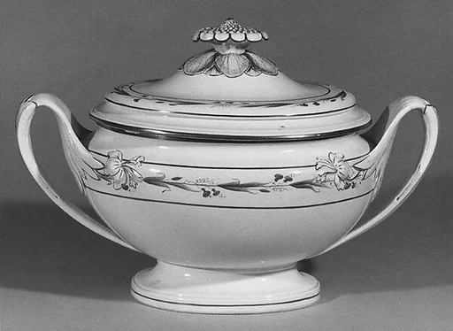 Soup tureen with cover and stand