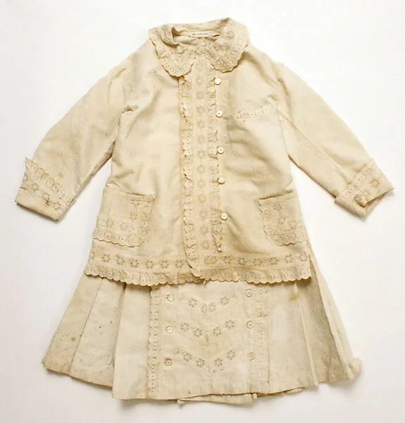 Suit — Unknown