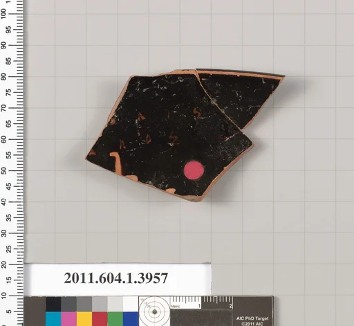 Terracotta rim fragment of a kylix (drinking cup)