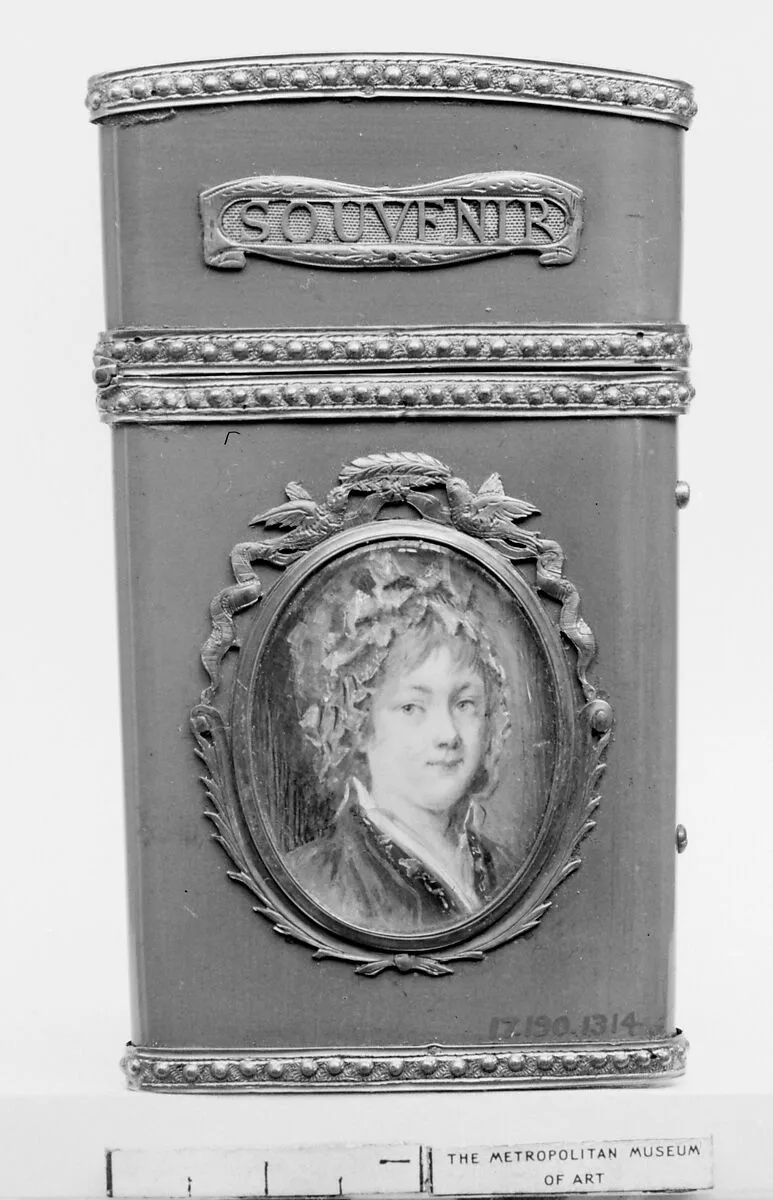 Souvenir with portrait of a woman — Unknown