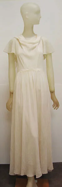 Nightgown — Madeleine Vionnet