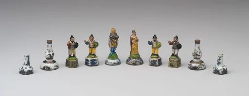 Chessmen (32)