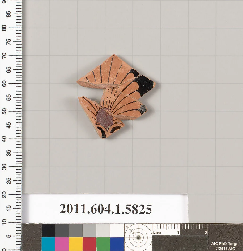 Terracotta fragment of a kylix: eye-cup (drinking cup) — Psiax