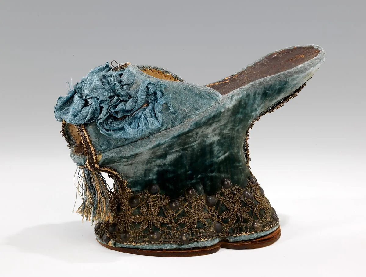 Chopines — Unknown