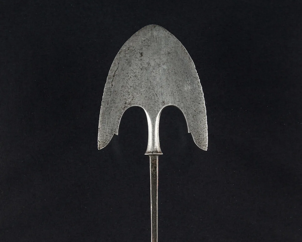 Arrowhead (<i>Yanone</i>) — Unknown
