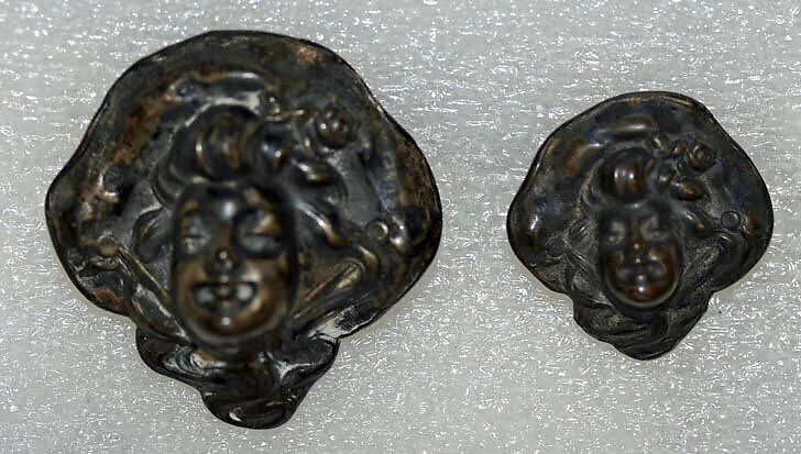Button — Unknown