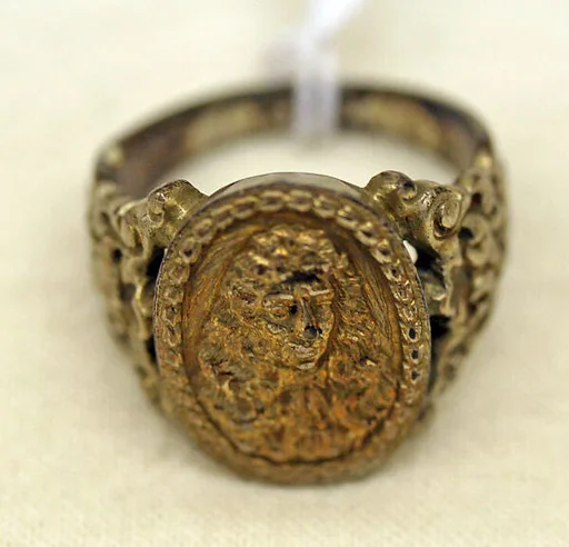 Ring