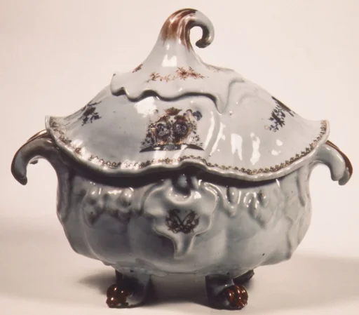 Tureen with cover