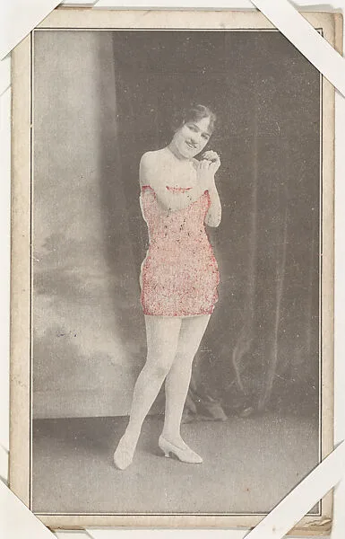 Actress with hands clasped (W423) — Unknown