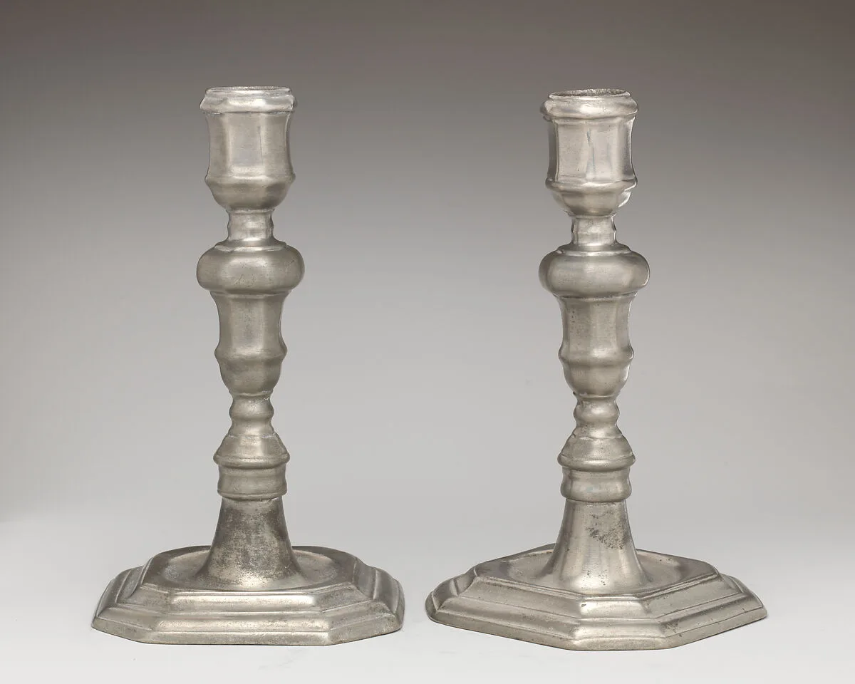 Pair of candlesticks — Unknown