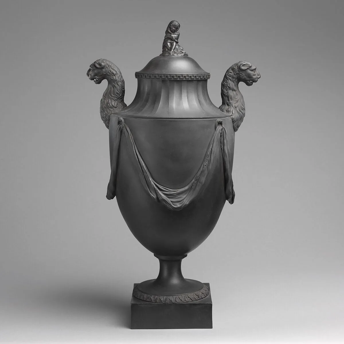 Vase with cover — Wedgwood and Bentley