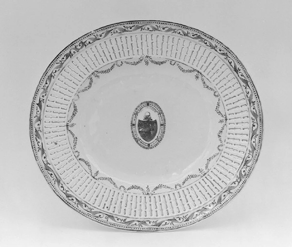 Tray (part of a service) — Unknown
