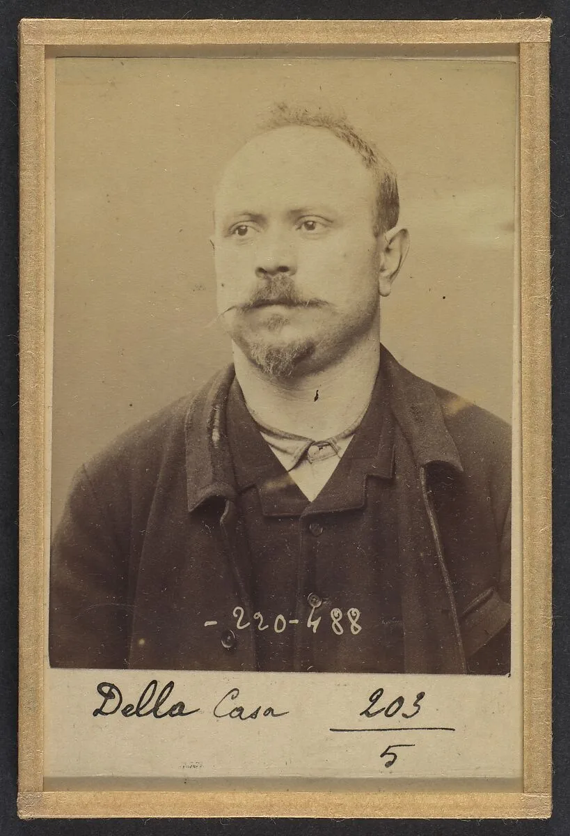 Della Casa. 36 ans, né le 1/3/58 à Avoglion (Italie). Cordonnier. Anarchiste. 2/7/94. — Alphonse Bertillon