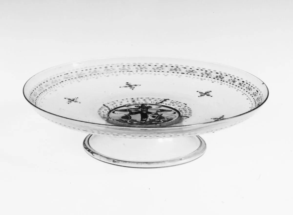 Armorial tazza — Unknown