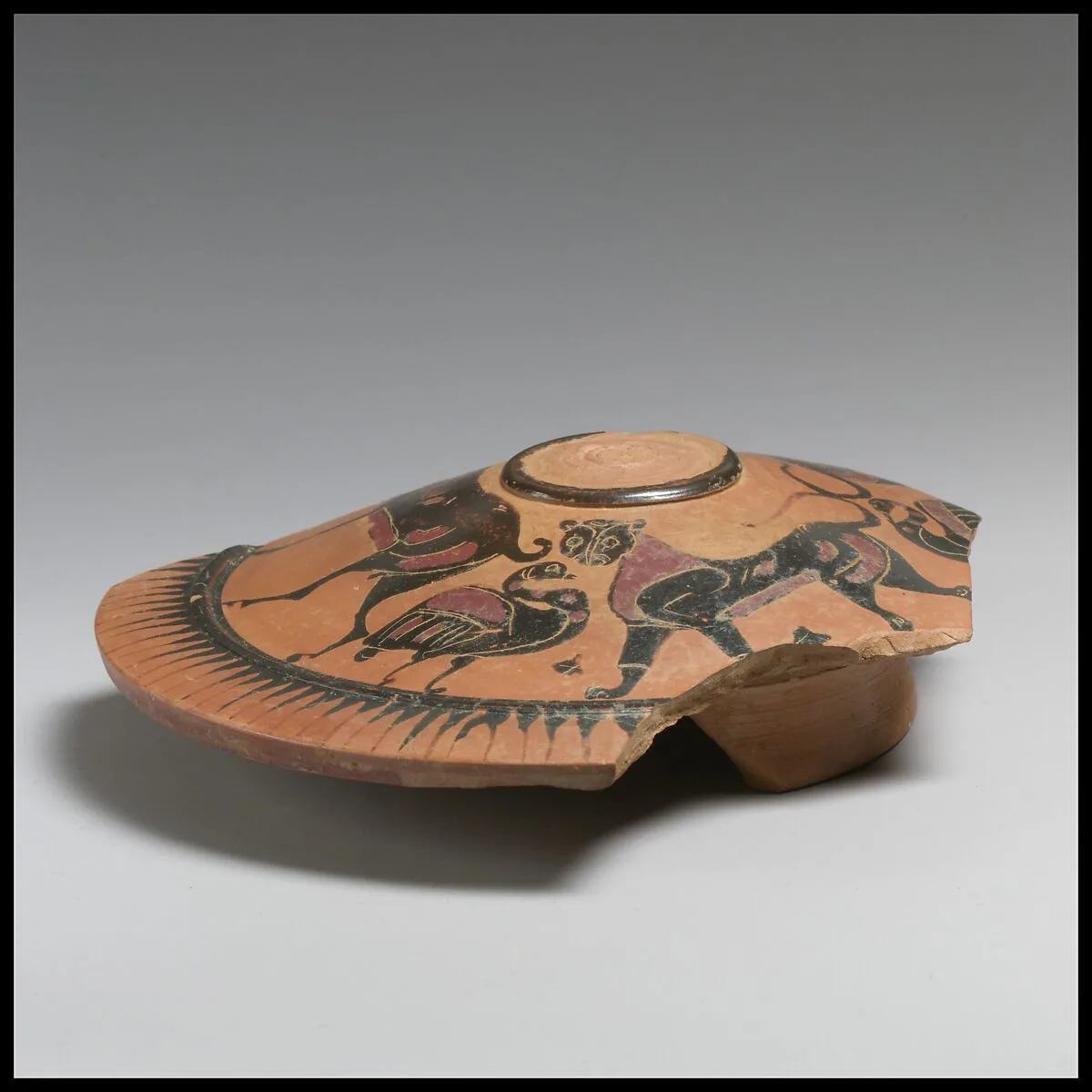 Terracotta lid — Group of the Vienna Amphora