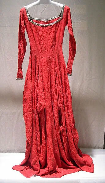 Evening dress — Mme. Germaine Monteil