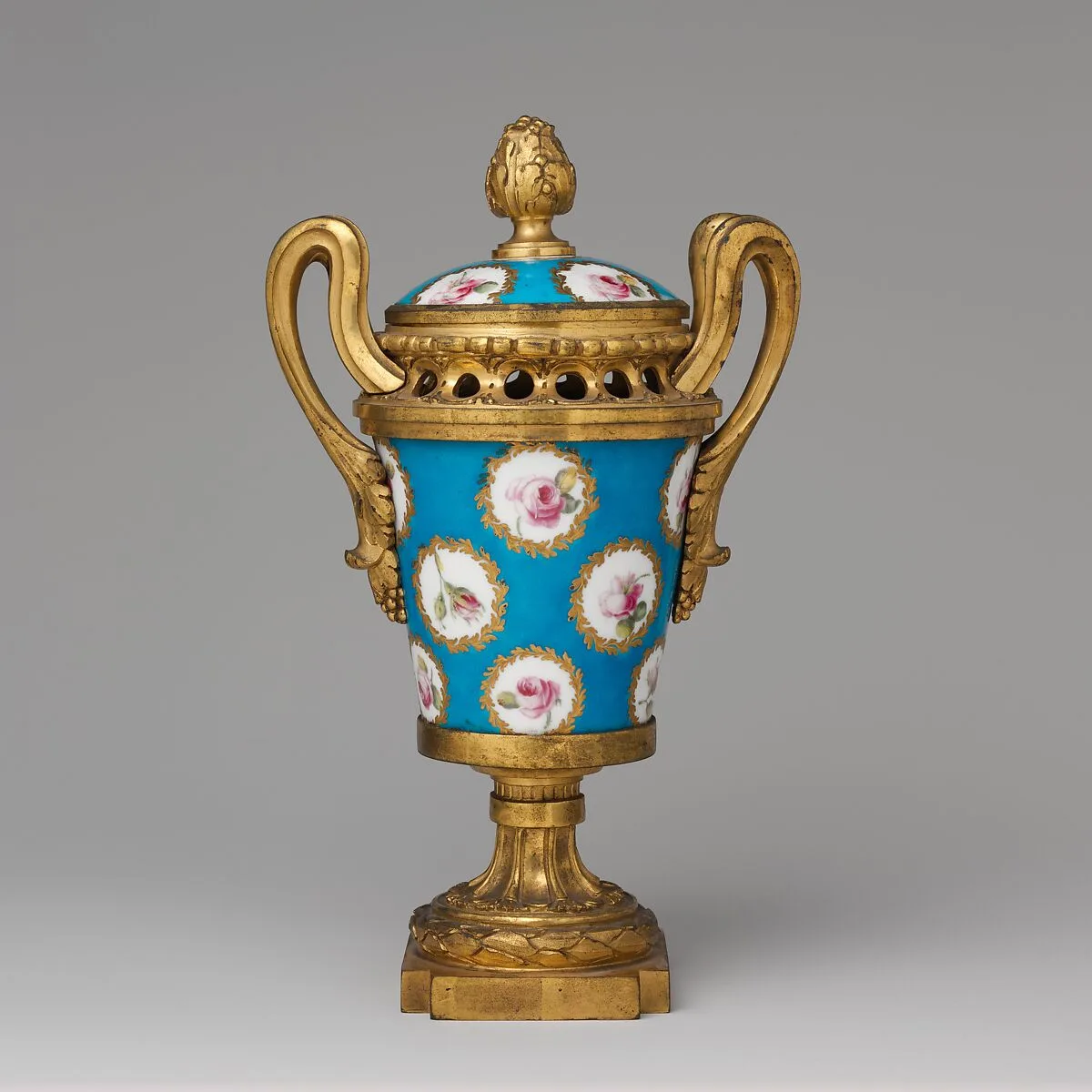 Pair of two-handled vases with covers — Unknown