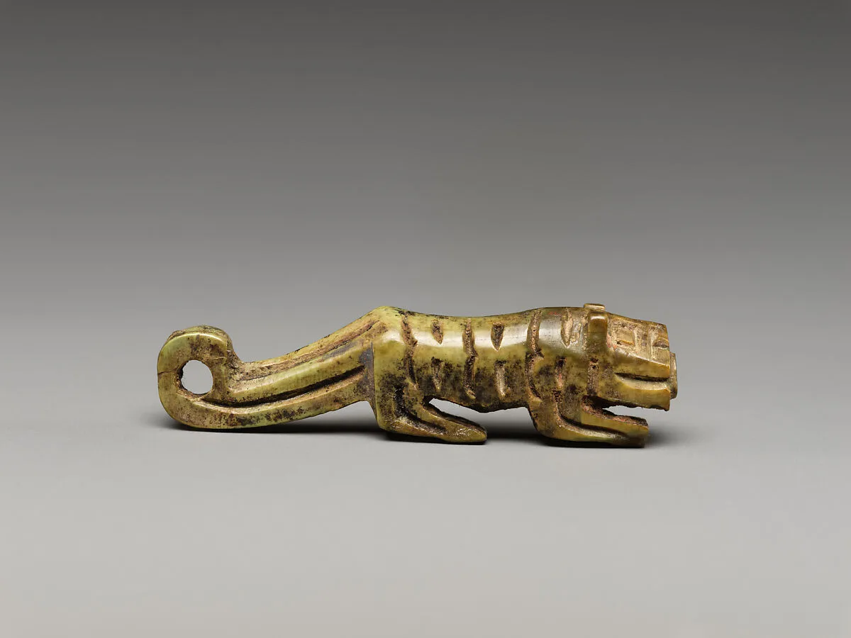 商 虎形骨雕|Tiger — Unknown