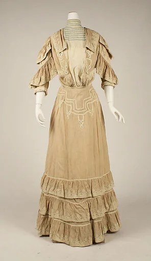 Walking dress