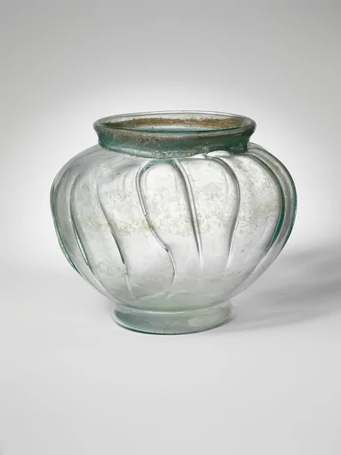 Glass jar
