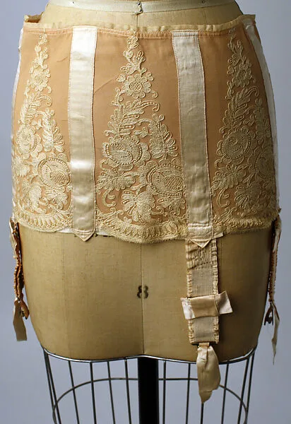 Corset — Unknown