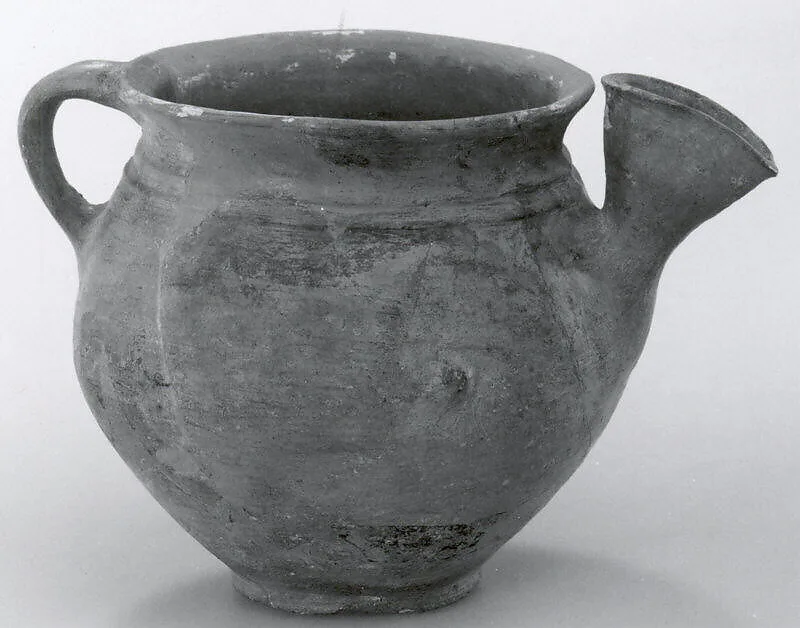 Spouted jar — Unknown