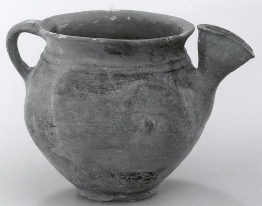 Spouted jar