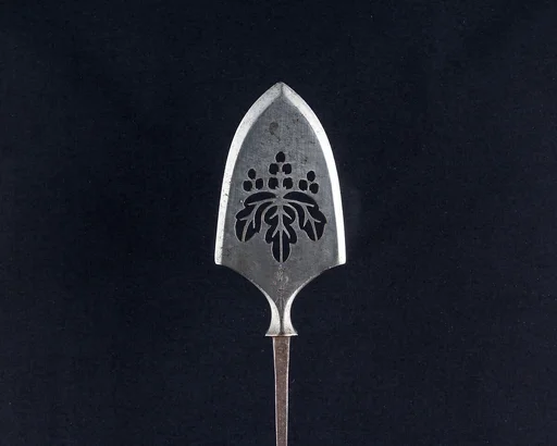 Arrowhead (<i>Yanone</i>)