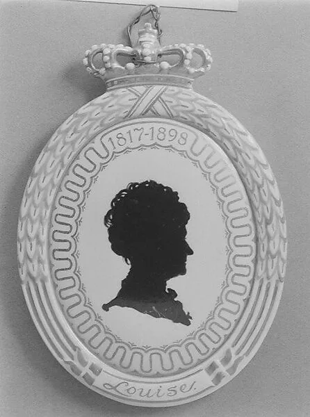 Queen Louise (1817–1898) — Royal Porcelain Manufactory