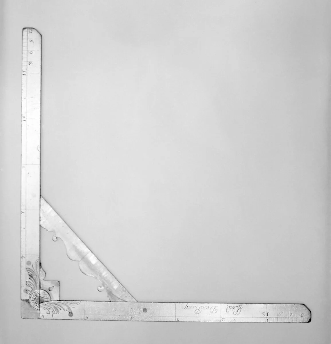 Foot-rule, square and level — Jacques Baradelle