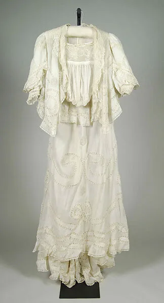 Morning dress — Unknown