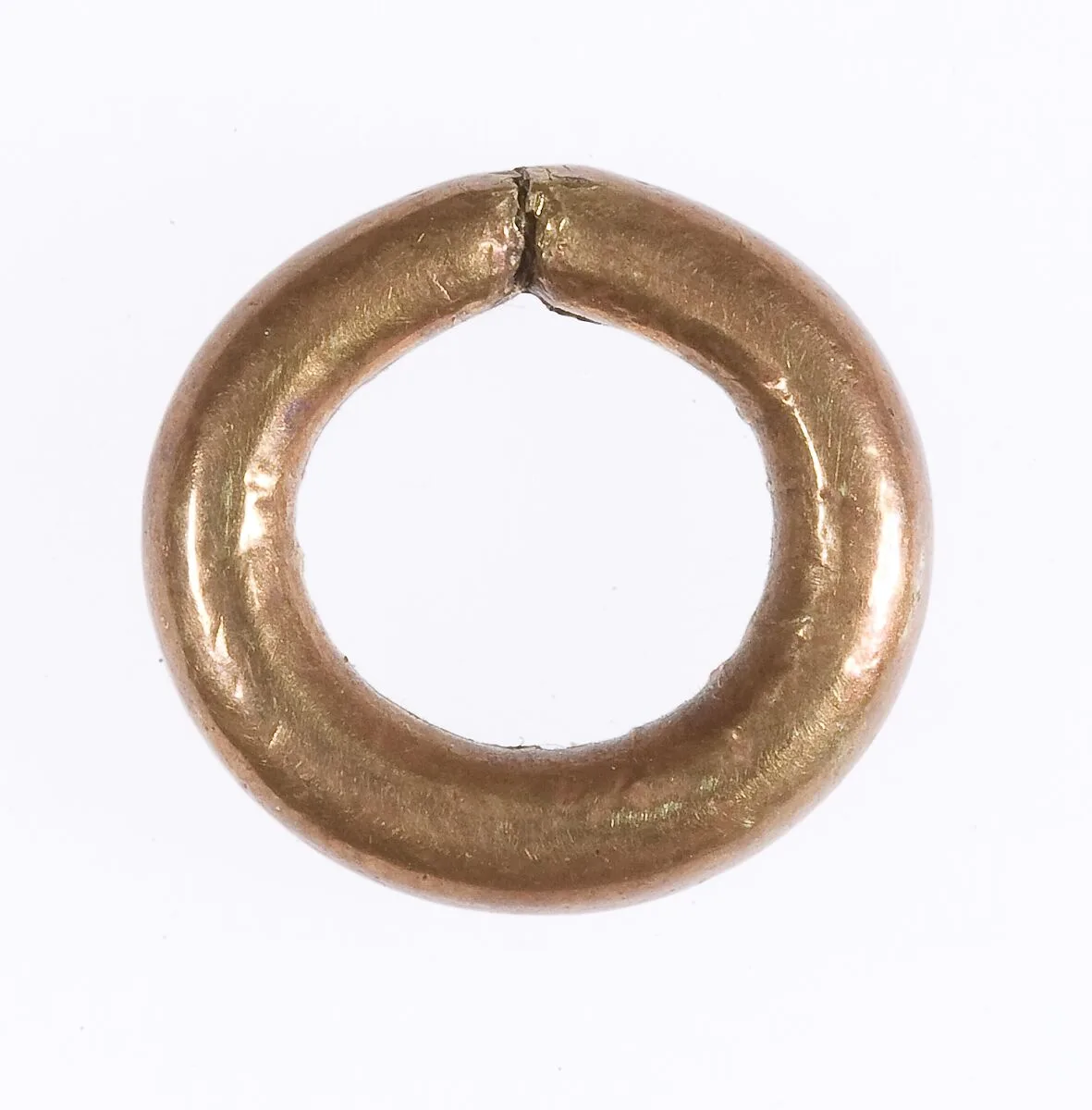 Penannular Earring — Unknown