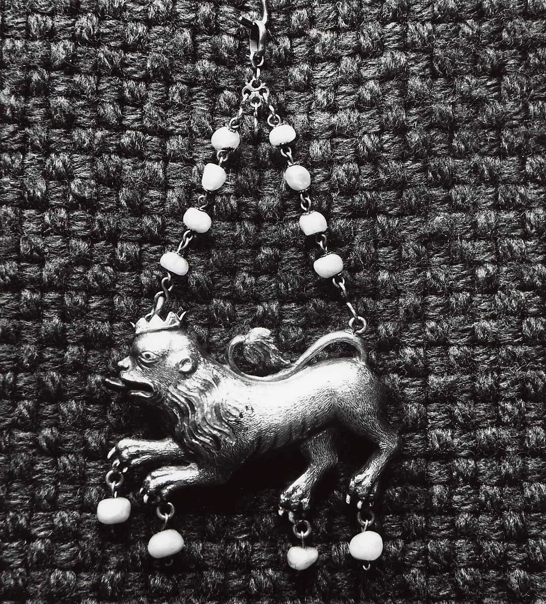 Heraldic Lion — Unknown