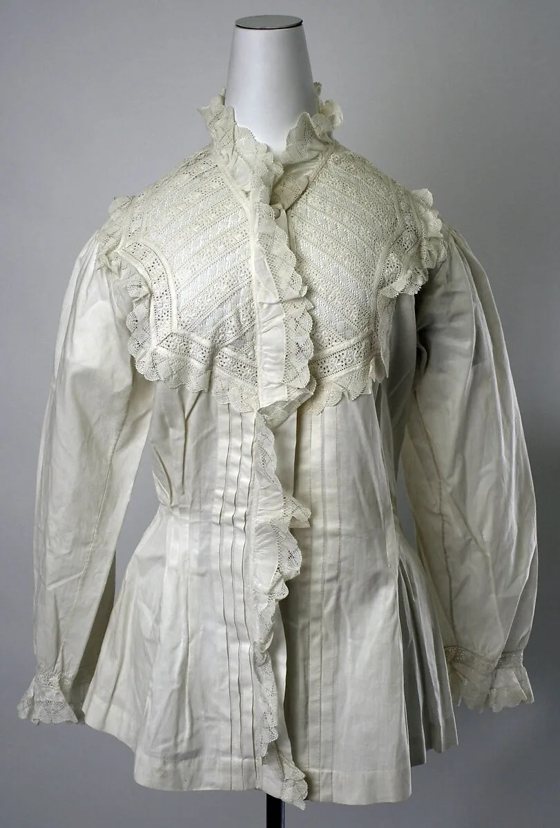 Dressing gown — Unknown
