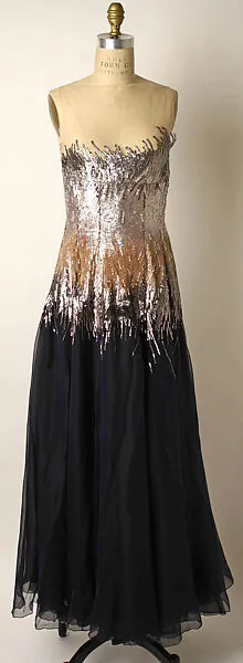 Evening dress — Oscar de la Renta|House of Balmain