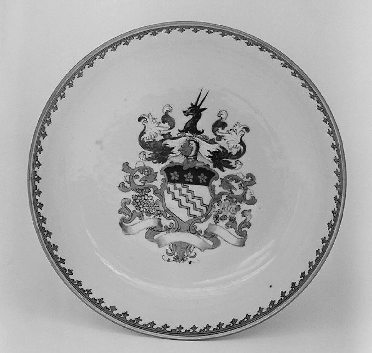 Saucer (part of a service) — Unknown