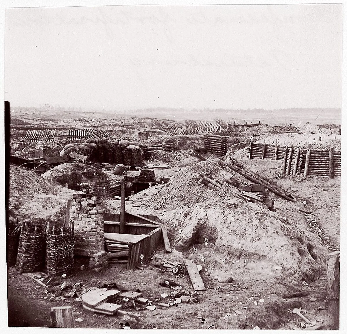 Confederate Fortifications, Petersburg — Timothy H. O'Sullivan|Andrew Joseph Russell|Mathew B. Brady