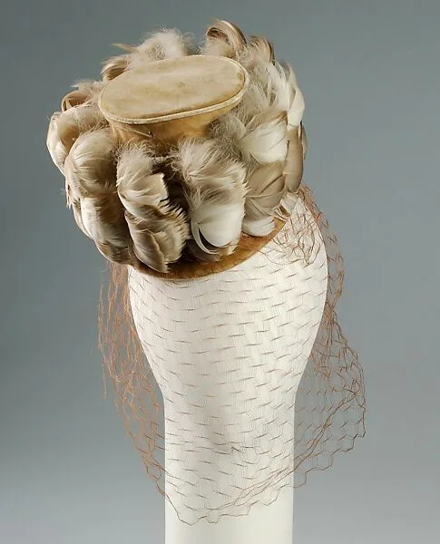 Cocktail doll hat — Robert Dudley