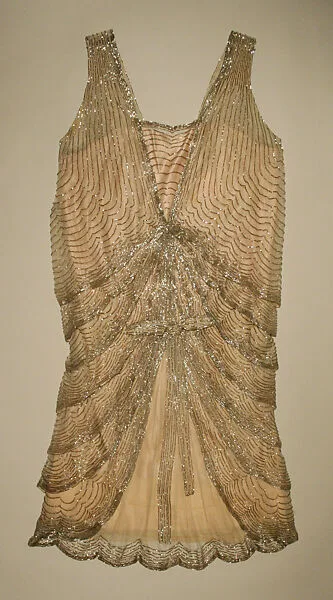 Evening dress — Unknown