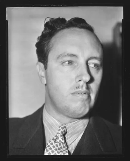 [Unidentified Man: "Anderson"]