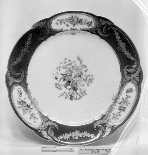 Plate (Assiette à palmes) (1 of 102) (part of a service)