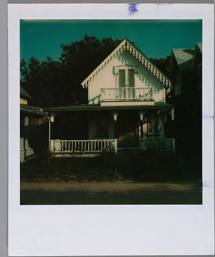[Gingerbread Trim House]