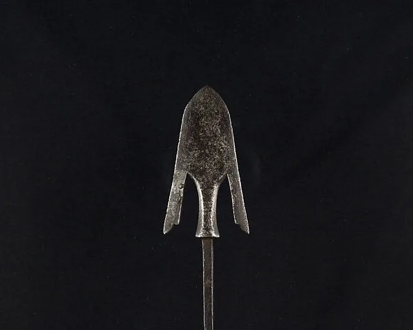 Arrowhead (<i>Yanone</i>) — Unknown