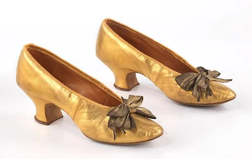 Evening pumps