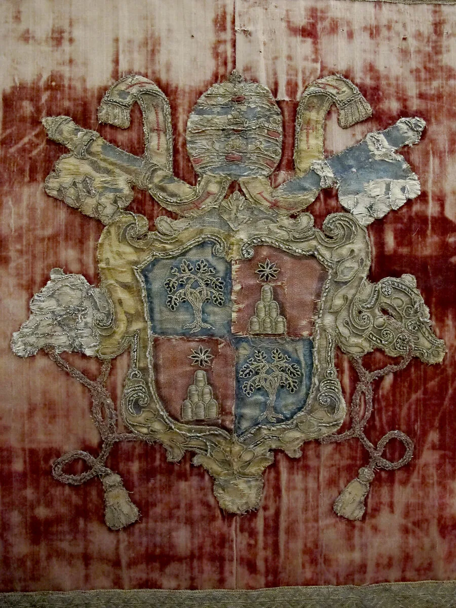 Valance with Chigi coat of arms — Unknown